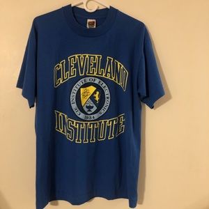 Vintage single stitch Cleveland institute shirt